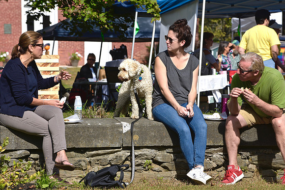 Margot Sapperen, Sammy (dog), Sarah Roberts, Kevin Barry